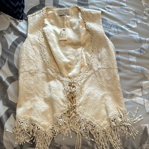 Margot Lea Vest